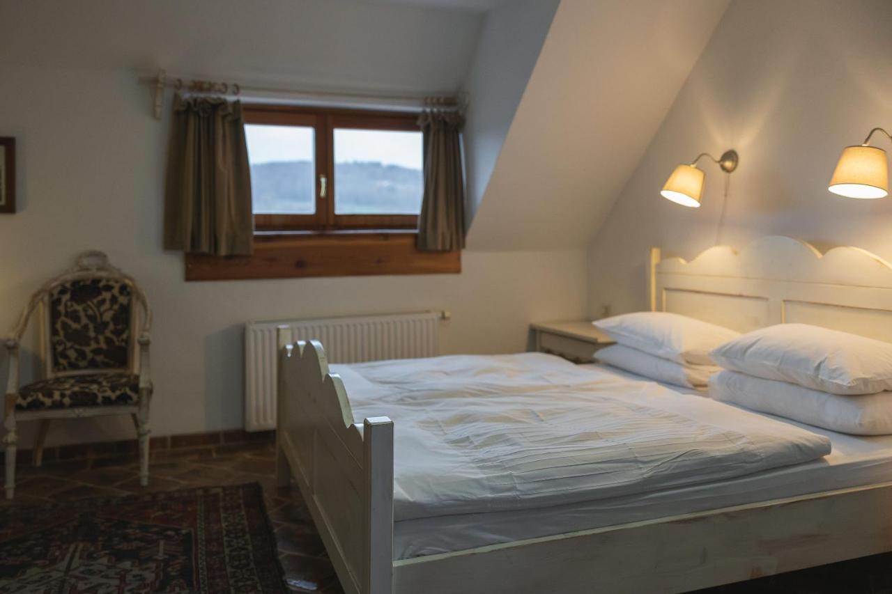 Guesthouse Novak Dvor Exterior photo